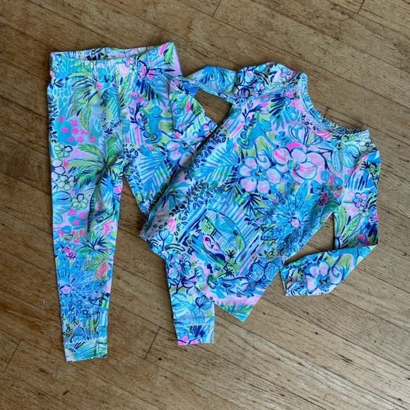 Lilly Pulitzer Size 2 pajamas - Picture 1 of 10